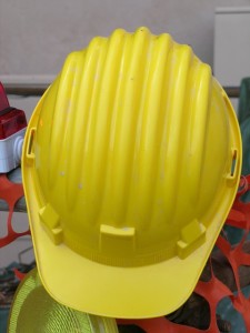 construction-helmet-337454_640